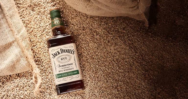 explorando-jack-daniels-tennessee-rye-un-whisky-clasico-con-un-toque-de-especias